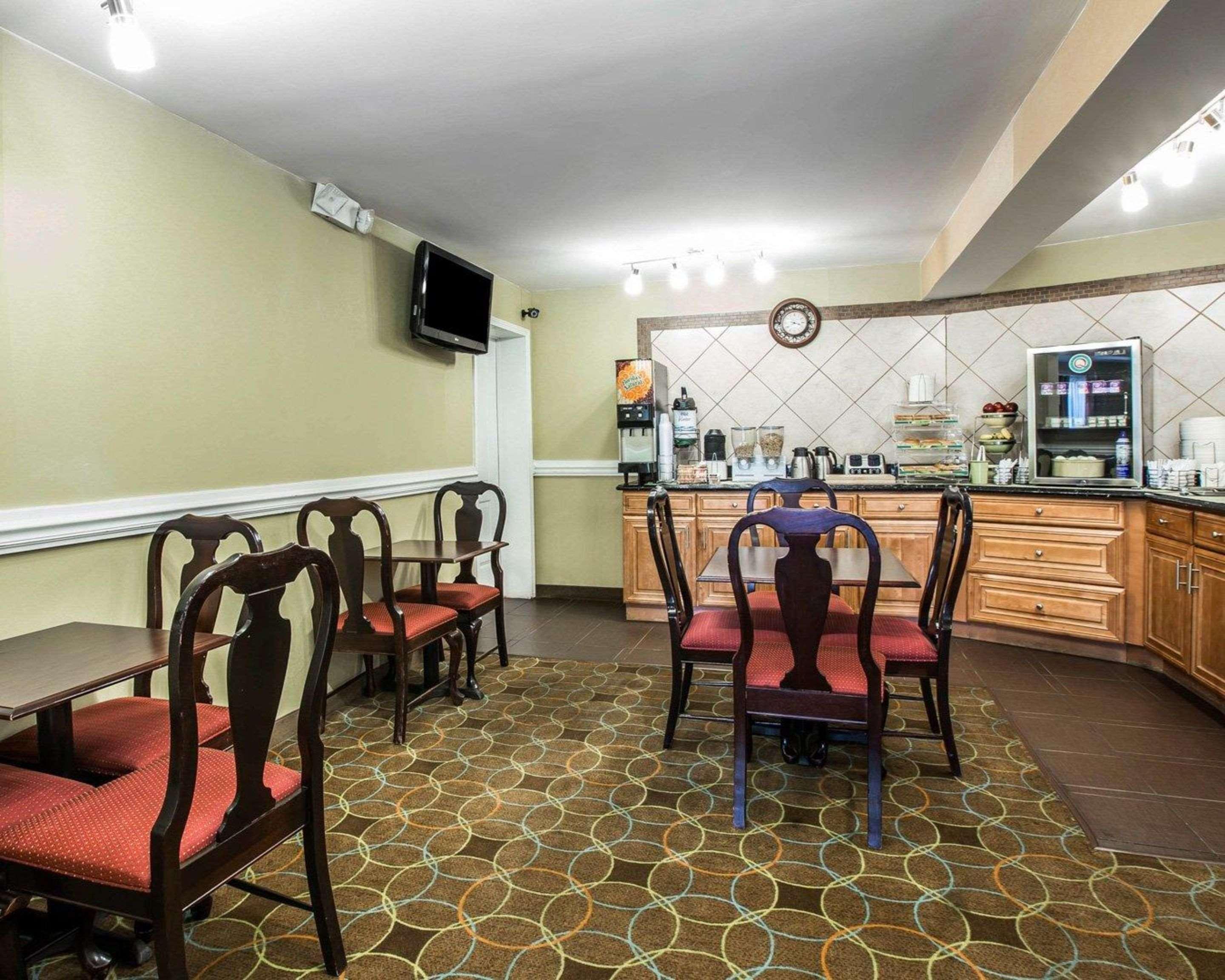 Quality Inn Greenwood Hwy 25 Ngoại thất bức ảnh