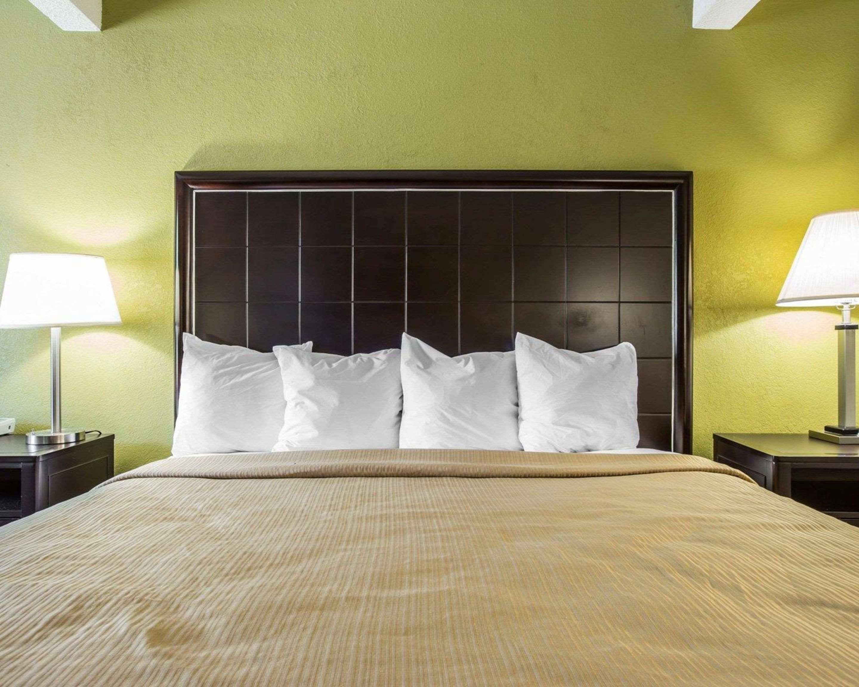Quality Inn Greenwood Hwy 25 Ngoại thất bức ảnh