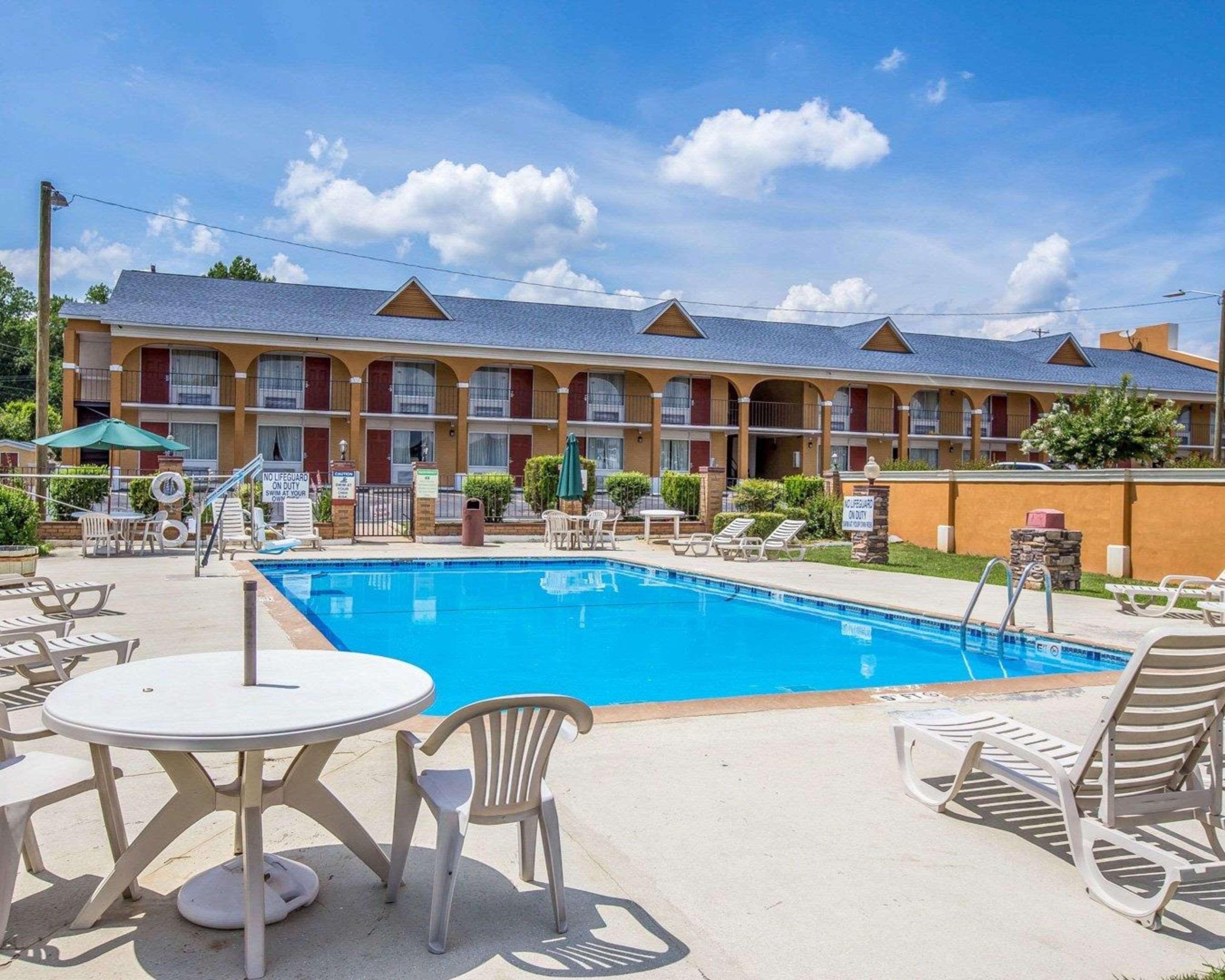 Quality Inn Greenwood Hwy 25 Ngoại thất bức ảnh